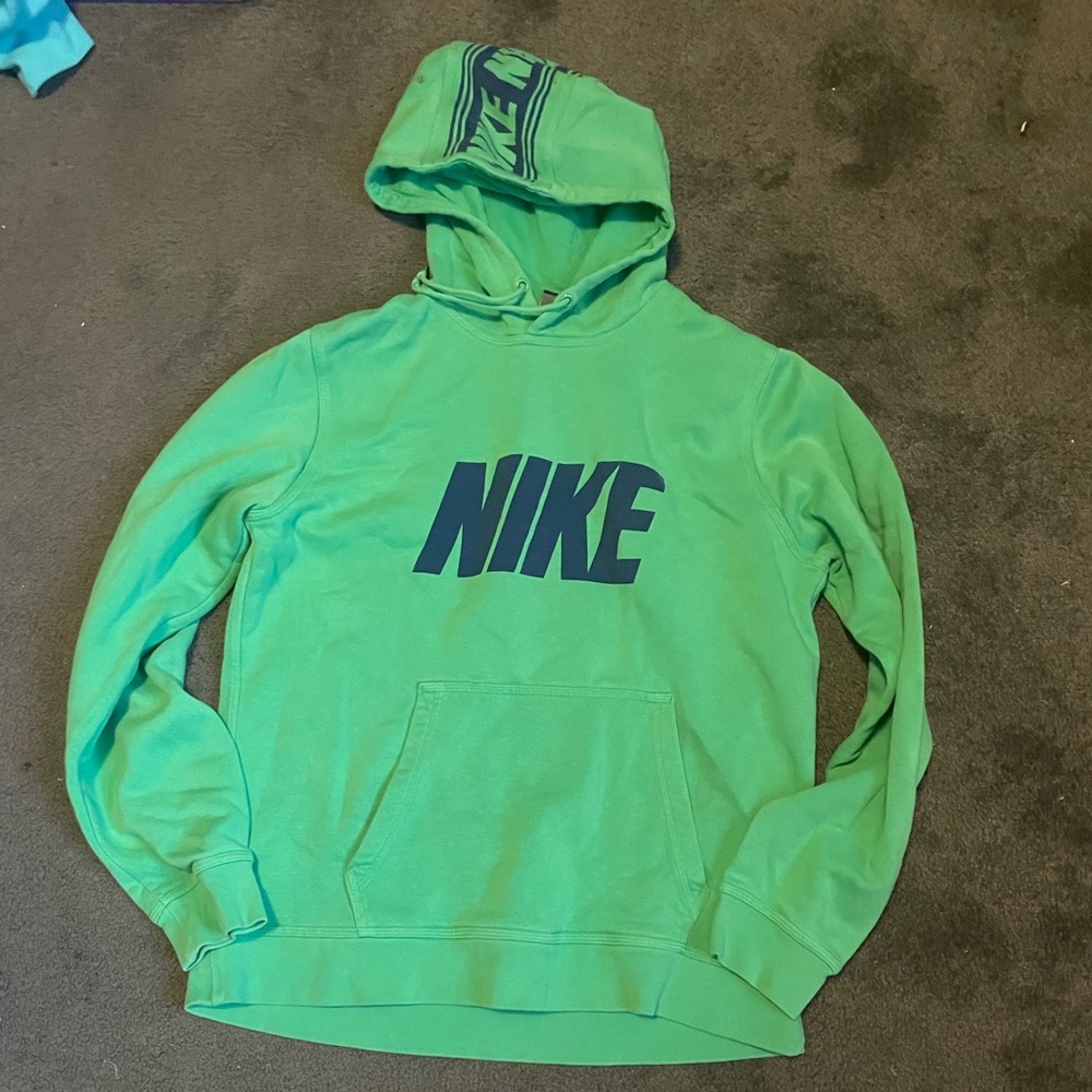 Nike sweatshirt